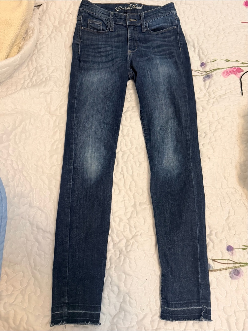 Universal Thread Dark Blue Skinny Jeans